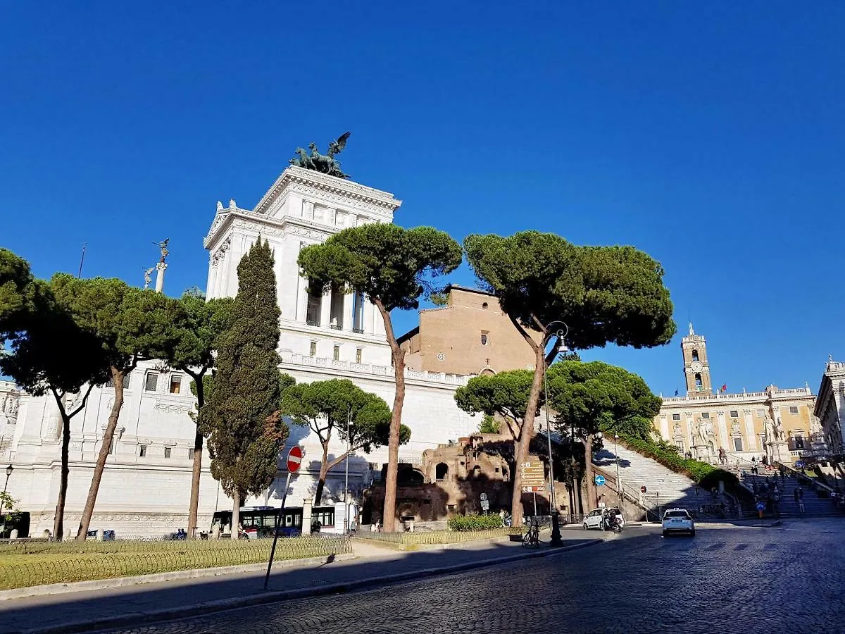 Casa de hóspedes Roma Five Suites